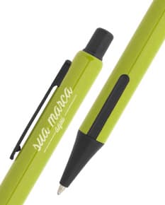 Caneta de metal - 93: Ferramenta de escrita de alta qualidade para seu negócio! Perfeita para desenho, escrita e pintura, em diversos tons vibrantes. Ideal para escola, escritório e casa. Adquira já a sua!