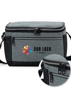Bolsa térmica 10 litros preta, ideal para transportar seus alimentos com praticidade e estilo. Fabricada em material resistente, mantém a temperatura dos alimentos por mais tempo. Perfeita para viagens, passeios e até para o dia a dia. Garanta já a sua!