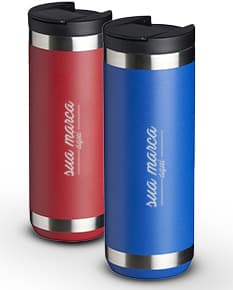 Copo térmico 550ml em metal prateado brilhante, perfeito para manter sua bebida quente ou gelada por horas. Design moderno e elegante, ideal para uso diário. Tenha sempre sua bebida favorita na temperatura ideal. Compre já o seu!
