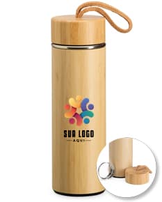 Garrafa Térmica Bambu 400ml com Infusor - Mantenha suas bebidas quentes ou frias por mais tempo com essa garrafa térmica sustentável. Feita com bambu ecológico, possui um infusor para adicionar chás e frutas. Ideal para levar para o trabalho, academia ou passeios ao ar livre. Prática, versátil e eco-friendly! A garrafa térmica perfeita para quem busca estilo e sustentabilidade. Aproveite!