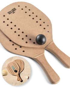 Raquetes de praia em MDF, com design moderno e colorido, ideais para atividades esportivas e lazer.