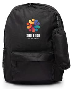 Mochila de nylon de 27 litros preta, com diversos compartimentos e alças acolchoadas.
