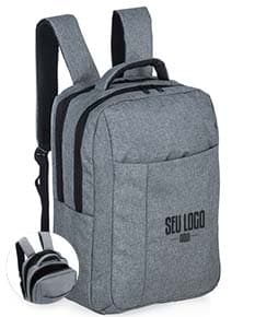 Mochila Nylon preta com vários compartimentos e alças acolchoadas.