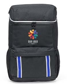Mochila térmica com capacidade para 18 litros, na cor azul marinho, feita de material resistente e com alça ajustável.